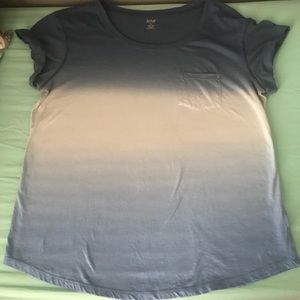 🔵3/$10🔵 Blue Ombré a.n.a casual shirt.